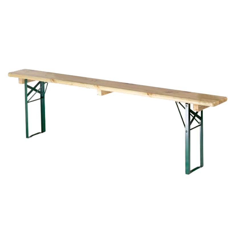 Table avec supports métalliques.