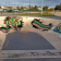 Skatepark avec graffitis de dragons colorés.