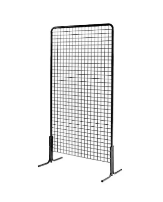 Écran de projection portable avec cadre métallique et surface quadrillée.