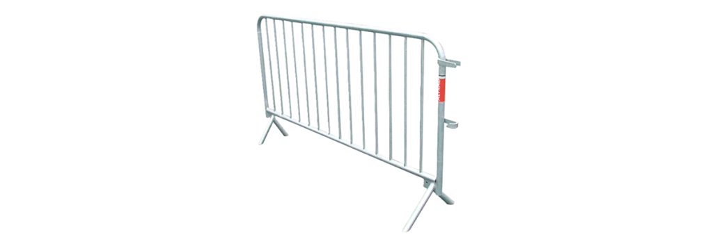 Barrière métallique avec bande rouge.
